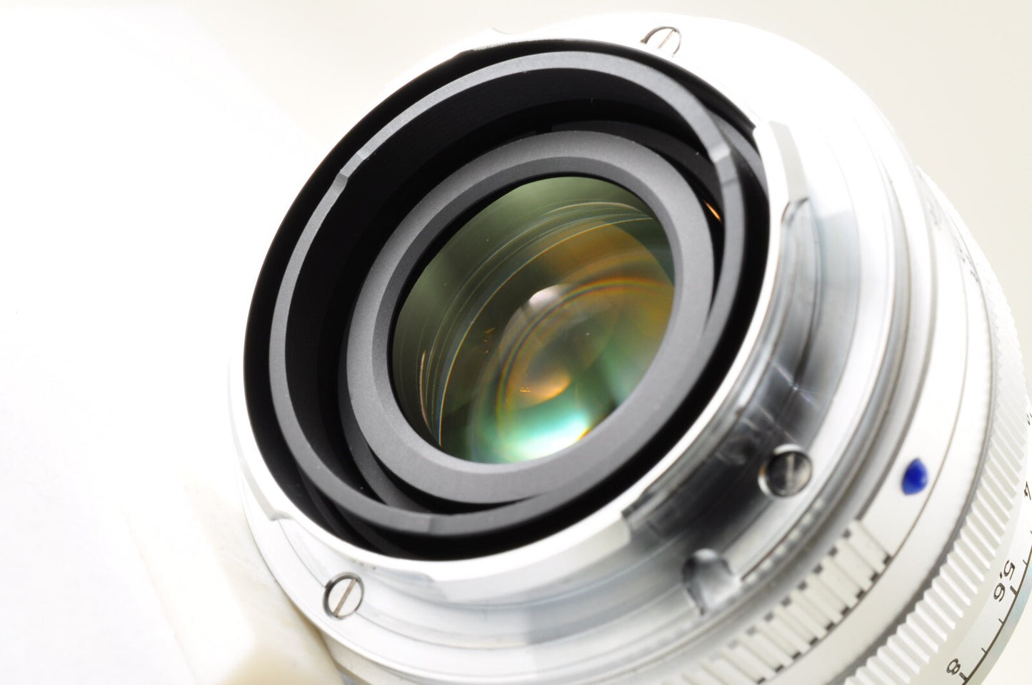 [MINT] Carl Zeiss C Sonnar 50mm F/1.5 ZM T* Lens Silver for Leica M From JAPAN