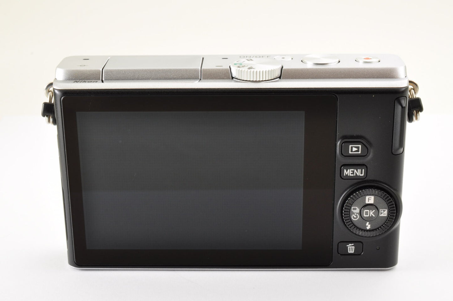 [Top Mint+++ SC: 8] Nikon 1 J4 Silver Double Zoom Kit 10-30mm VR & 30-110mm JPN