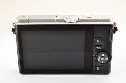 [Top Mint+++ SC: 8] Nikon 1 J4 Silver Double Zoom Kit 10-30mm VR & 30-110mm JPN