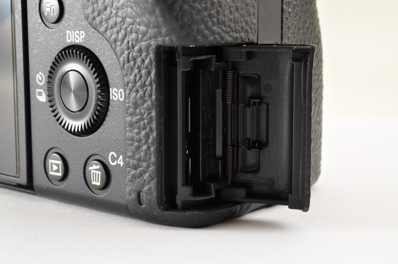 [Near Mint] Sony Alpha A7 II 24.3MP ILCE-7M2 Body 35 languages From JAPAN