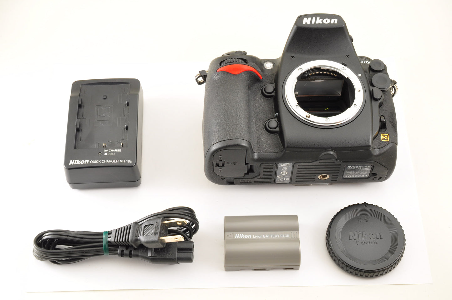 [Mint+ Count: 4191] Nikon D700 12.1MP FX Digital SLR Camera Body Ship from USA