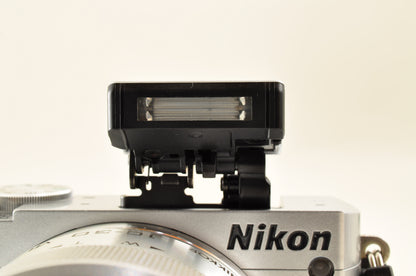 [Mint+++ SC:13558] Nikon 1 J5 Silver Double zoom Kit 10-30mm & 30-110mm US Ships