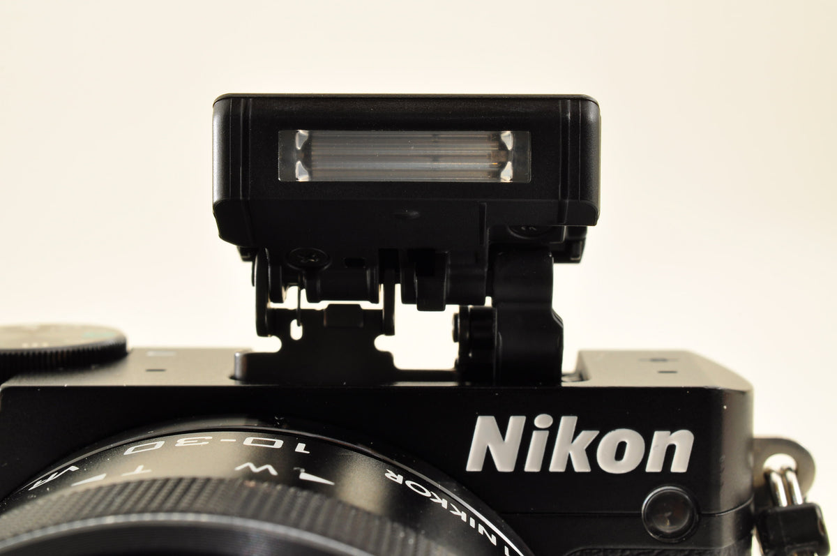[Top Mint+ SC: 4946] Nikon 1 J5 Black Lens Kit 10-30mm PD & 18.5mm US OR Stock