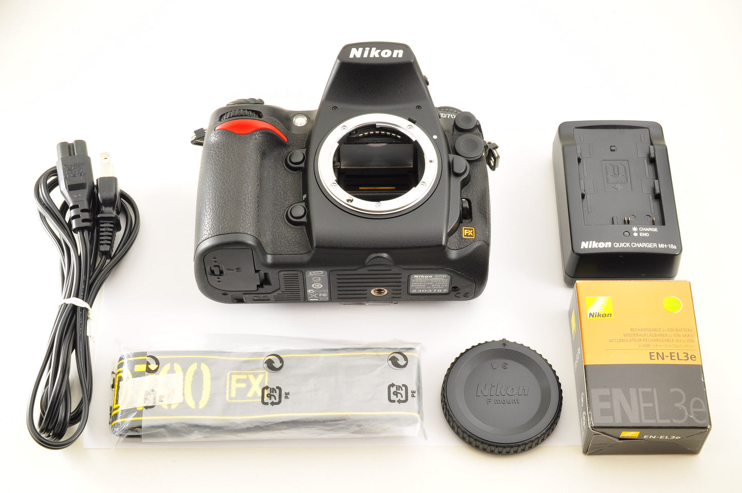 [Mint+ Count: 63] Nikon D700 12.1MP FX Digital SLR Camera Body Ship from USA