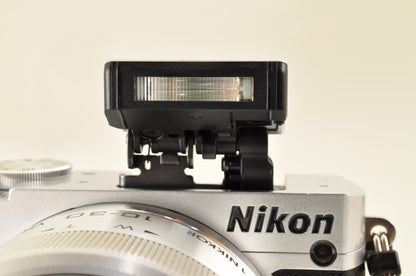 [Top Mint+ SC: 803] Nikon 1 J5 Silver W zoom kit 10-30mm & 30-110mm VR US Stock