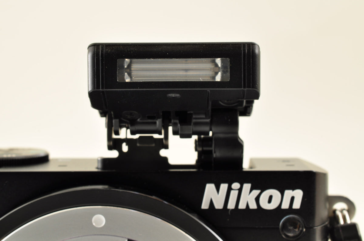 [Mint+++ SC: 2069] Nikon 1 J5 Black W zoom kit 10-30mm PD & 30-110mm US OR Stock