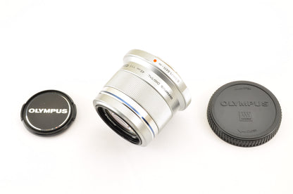 [Mint+++] Olympus M.Zuiko Digital 45mm F/1.8 Lens Silver Micro Four Thirds USA