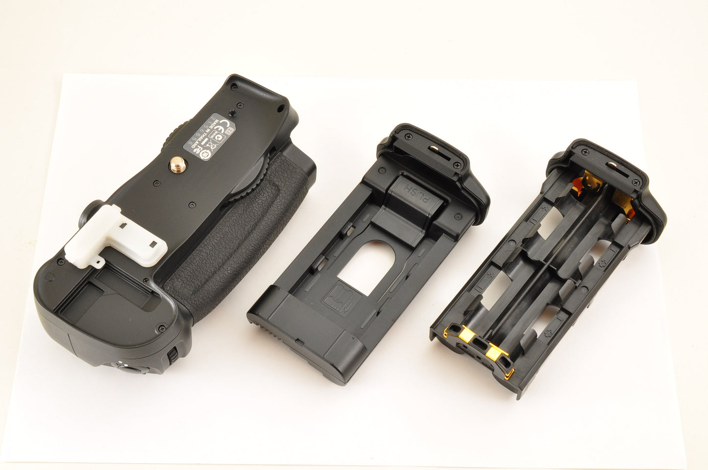 [US Duty Paid] Nikon MB-D10 for D300 D300s D700 Multi Power Battery Pack US Ship