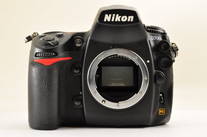 [US Duty Paid] Nikon D700 12.1MP Digital SLR Camera Body Count: 11297 US Ships