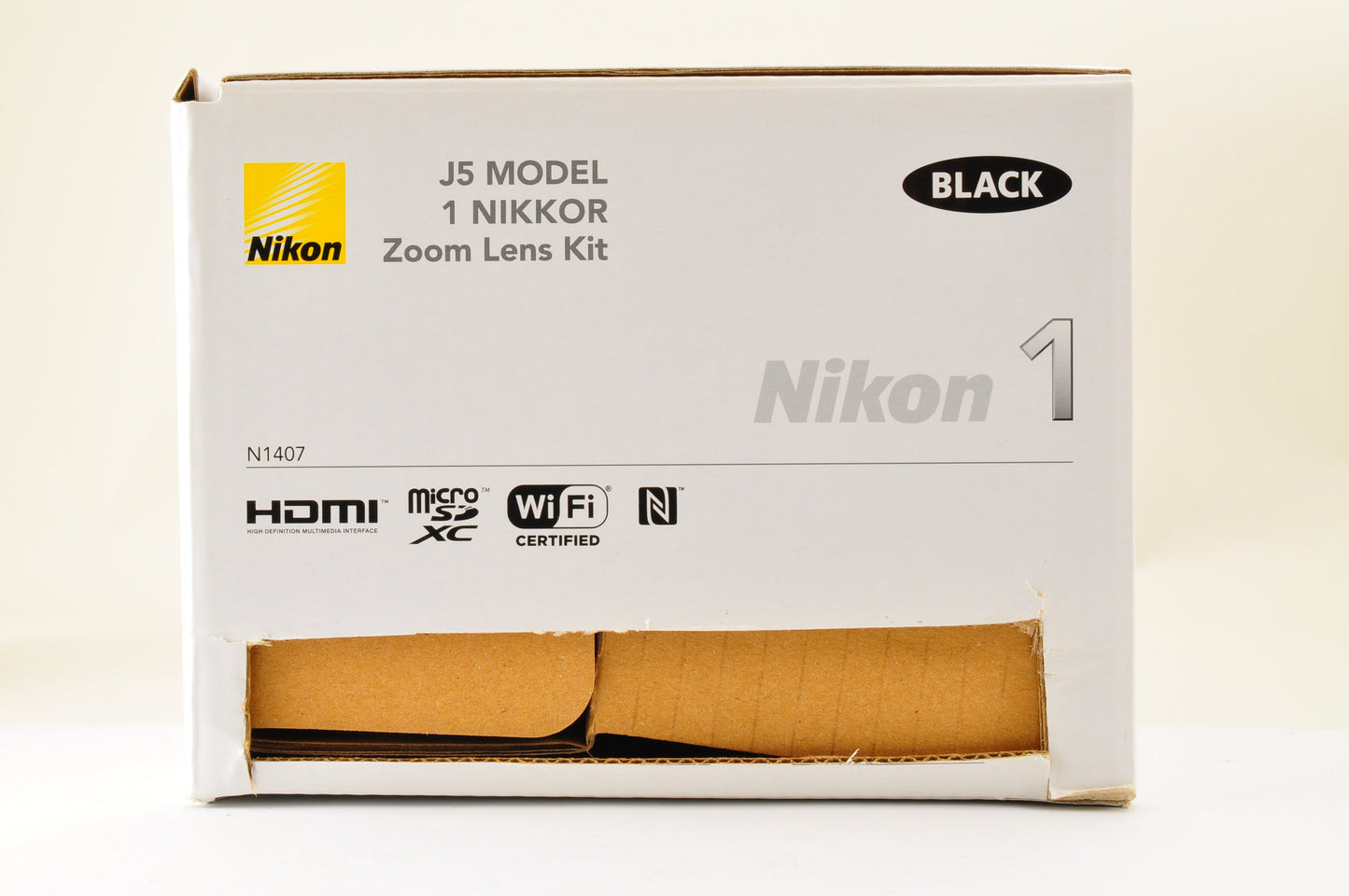 [Mint+++ SC: 4787] Nikon 1 J5 Black Lens Kit 10-30mm f/3.5-5.6 PD Zoom US Ships