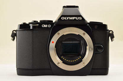 [Mint+++] OLYMPUS OM-D E-M5 Black Digital mirrorless w/ 12-50mm EZ Ship from US
