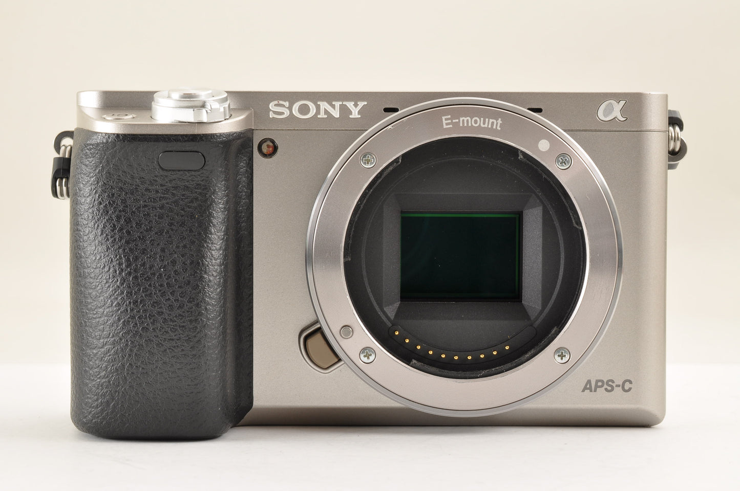 [US Duty Paid] SONY A6000 ILCE-6000Y SILVER w/ SELP1650 & SEL55210 SC:10320 USA