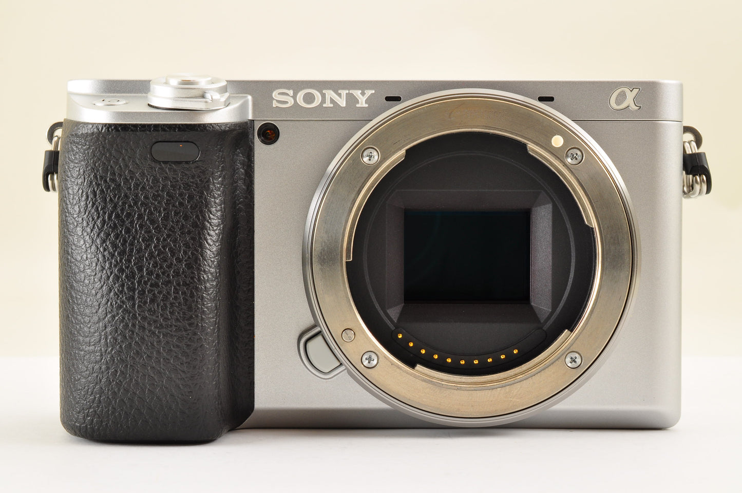 [Top Mint Count: 8090] Sony ILCE-6400Y A6400 Silver w/ SELP1650 SEL55210 US Ship