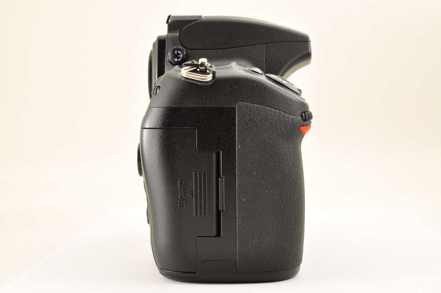 [Mint+] Nikon D700 12.1MP Digital SLR Camera Body Count: 15868 US Ships