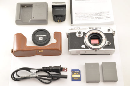 [Top Mint+++] Olympus PEN-F 20.3MP Digital Mirrorless Silver Body SC: 405 US OR