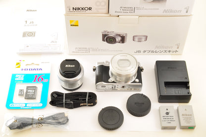[Top Mint+ SC:6077] Nikon 1 J5 Silver Lens Kit 10-30mm PD & 18.5mm US OR Stock