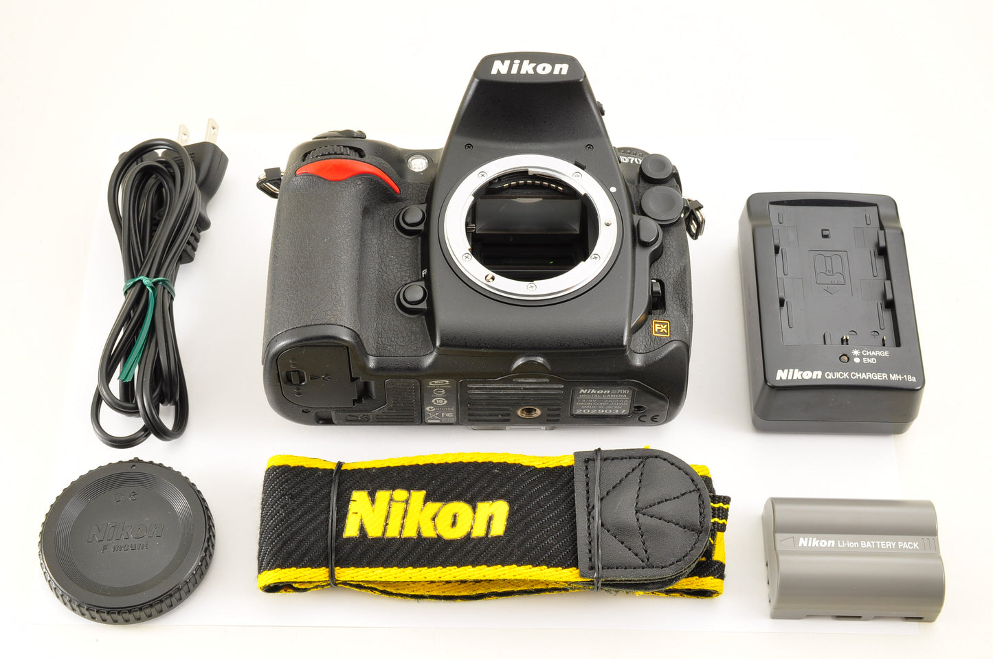 [Mint+ Count:2977] Nikon D700 12.1MP FX Digital SLR Camera Body Ship from USA