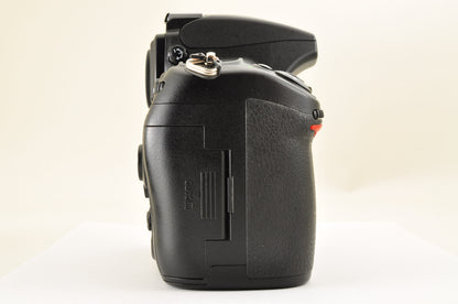 [US Duty Paid] Nikon D700 12.1MP Digital SLR Camera Body Count: 11297 US Ships