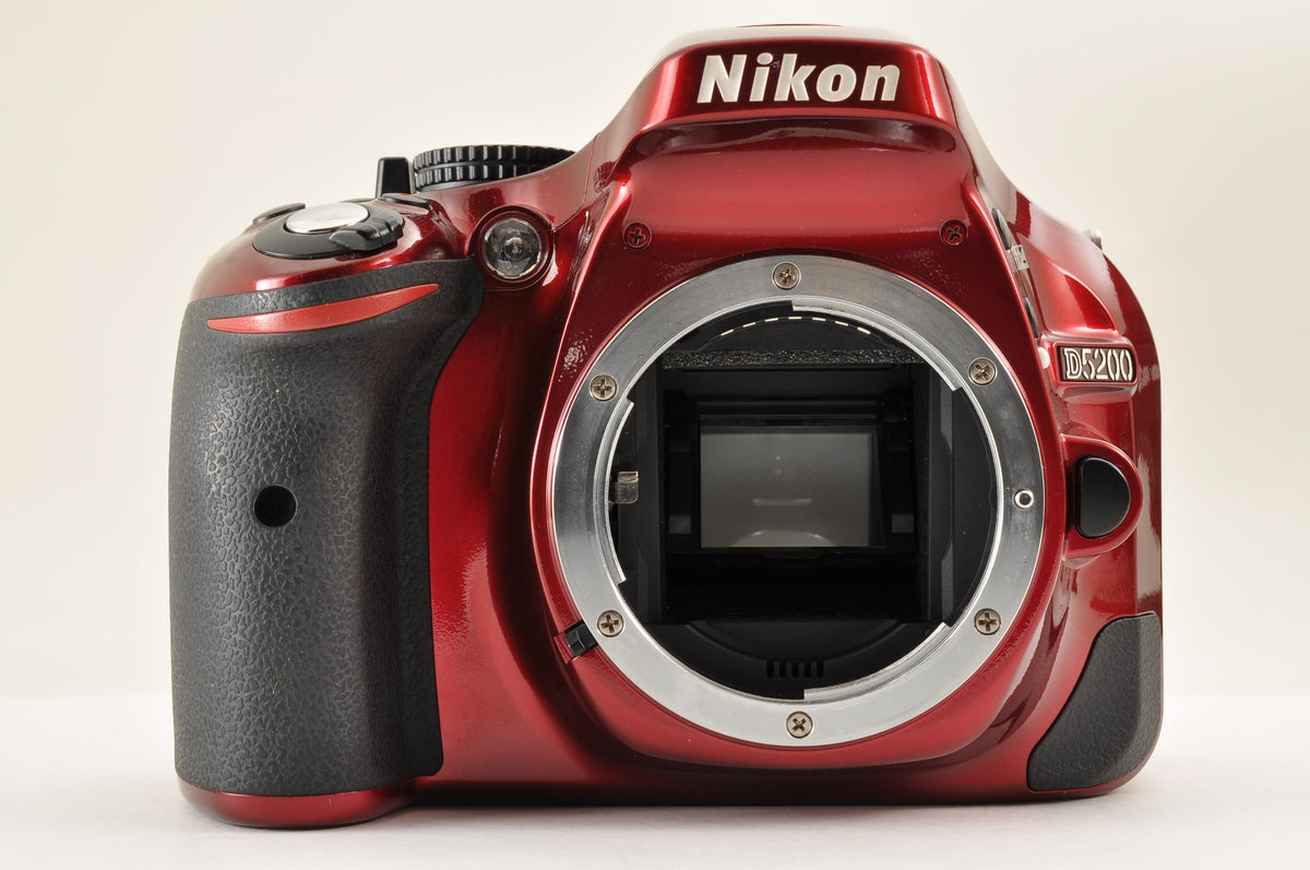 [Mint+++] Nikon D5200 RED 24.1MP Digital SLR Camera 18-55mm VR Lens kit US Stock