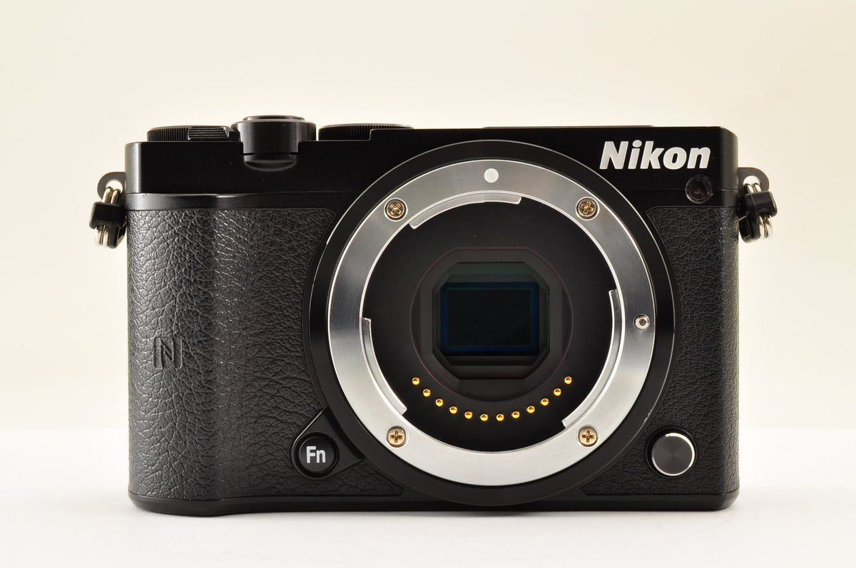 [Mint+++ SC: 2069] Nikon 1 J5 Black W zoom kit 10-30mm PD & 30-110mm US OR Stock