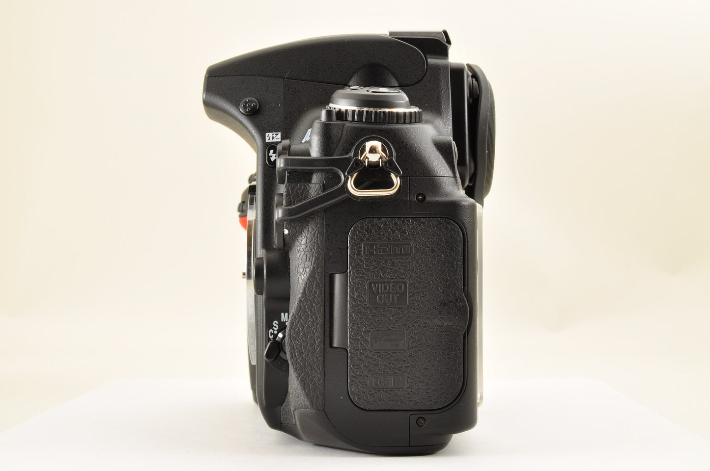 [US Duty Paid] Nikon D700 12.1MP Digital SLR Camera Body Count: 7117 US Ships