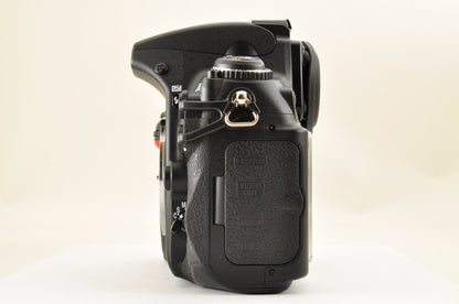 [US Duty Paid] Nikon D700 12.1MP Digital SLR Camera Body Count: 7117 US Ships