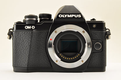 [Top Mint+] Olympus OM-D E-M10 Mark II 16.1 MP w/ 14-42mm EZ & 40-150mm Lens US