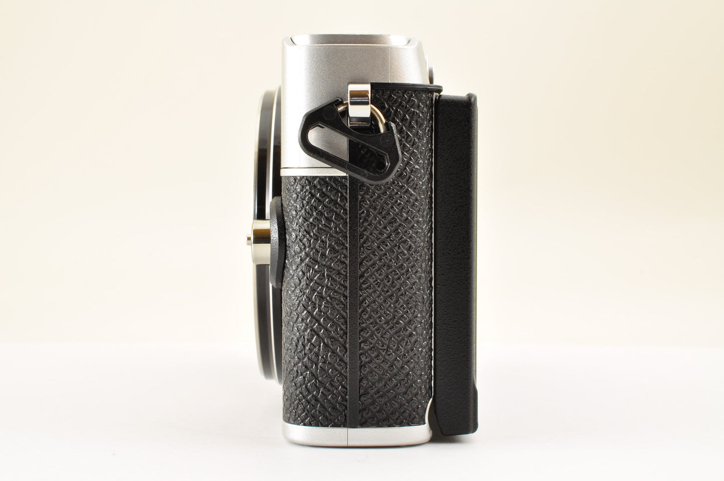 [US Duty Paid] OLYMPUS PEN E-P7 Mirrorless Camera Silver Body only US Ships