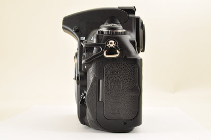 [US Duty Paid] Nikon D700 12.1MP Digital SLR Camera Body Count: 11297 US Ships