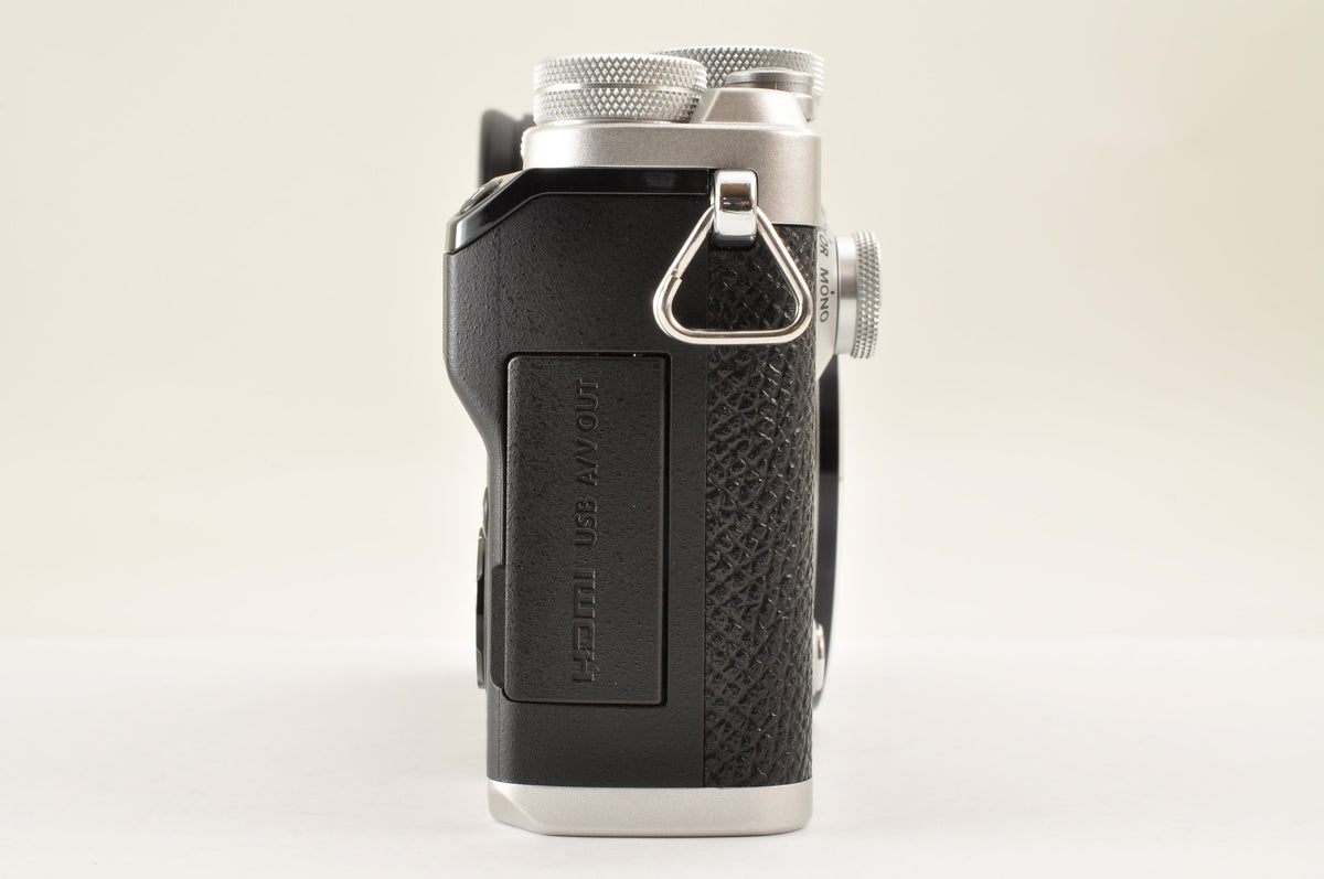 [Top Mint+++] Olympus PEN-F 20.3MP Digital Mirrorless Silver Body SC: 405 US OR