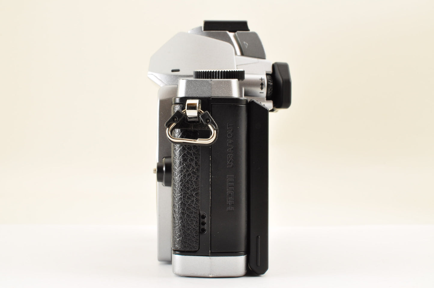 [Mint+] OLYMPUS OM-D E-M5 Silver Digital mirrorless w/ 12-50mm EZ Ship from US