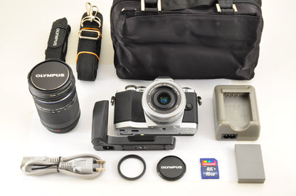 [US Duty Paid] OLYMPUS OM-D E-M10 Mirrorless Camera w/ 14-42mm 40-150 Lens USA
