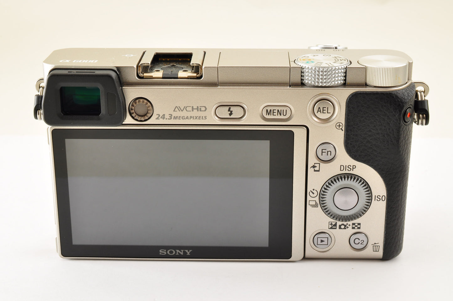 [US Duty Paid] SONY A6000 ILCE-6000Y SILVER w/ SELP1650 & SEL55210 SC: 1162 USA