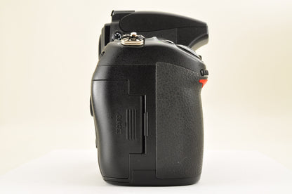 [Mint+ Count:2977] Nikon D700 12.1MP FX Digital SLR Camera Body Ship from USA