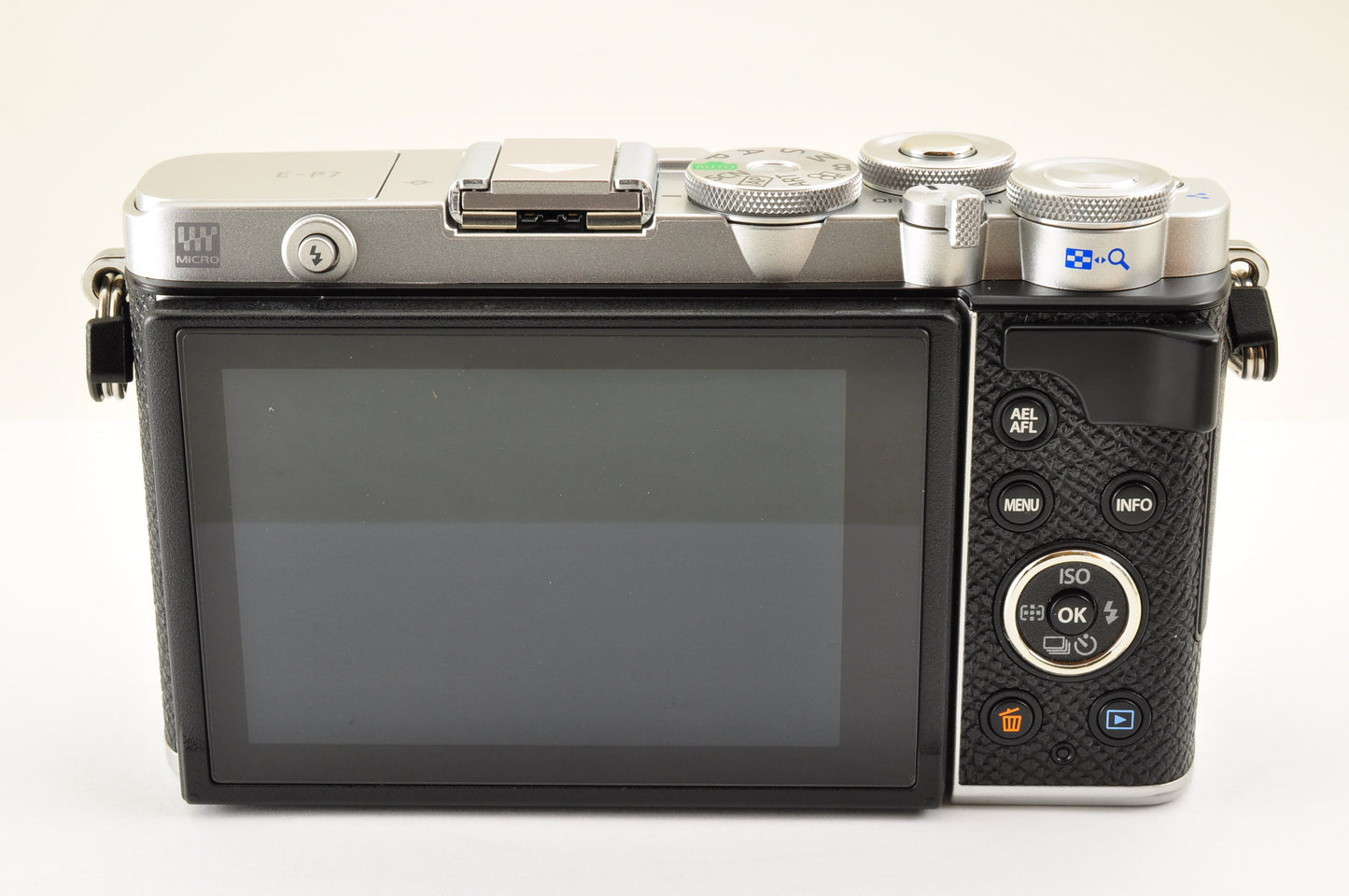 [US Duty Paid] OLYMPUS PEN E-P7 Mirrorless Camera Silver Body only US Ships
