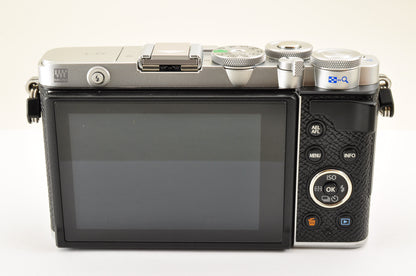 [US Duty Paid] OLYMPUS PEN E-P7 Mirrorless Camera Silver Body only US Ships