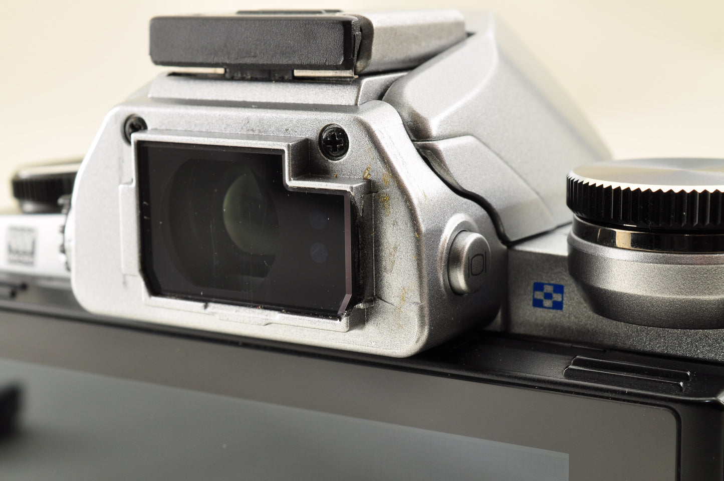 [US Duty Paid] OLYMPUS OM-D E-M10 Mirrorless Camera w/ 14-42mm 40-150mm Lens US