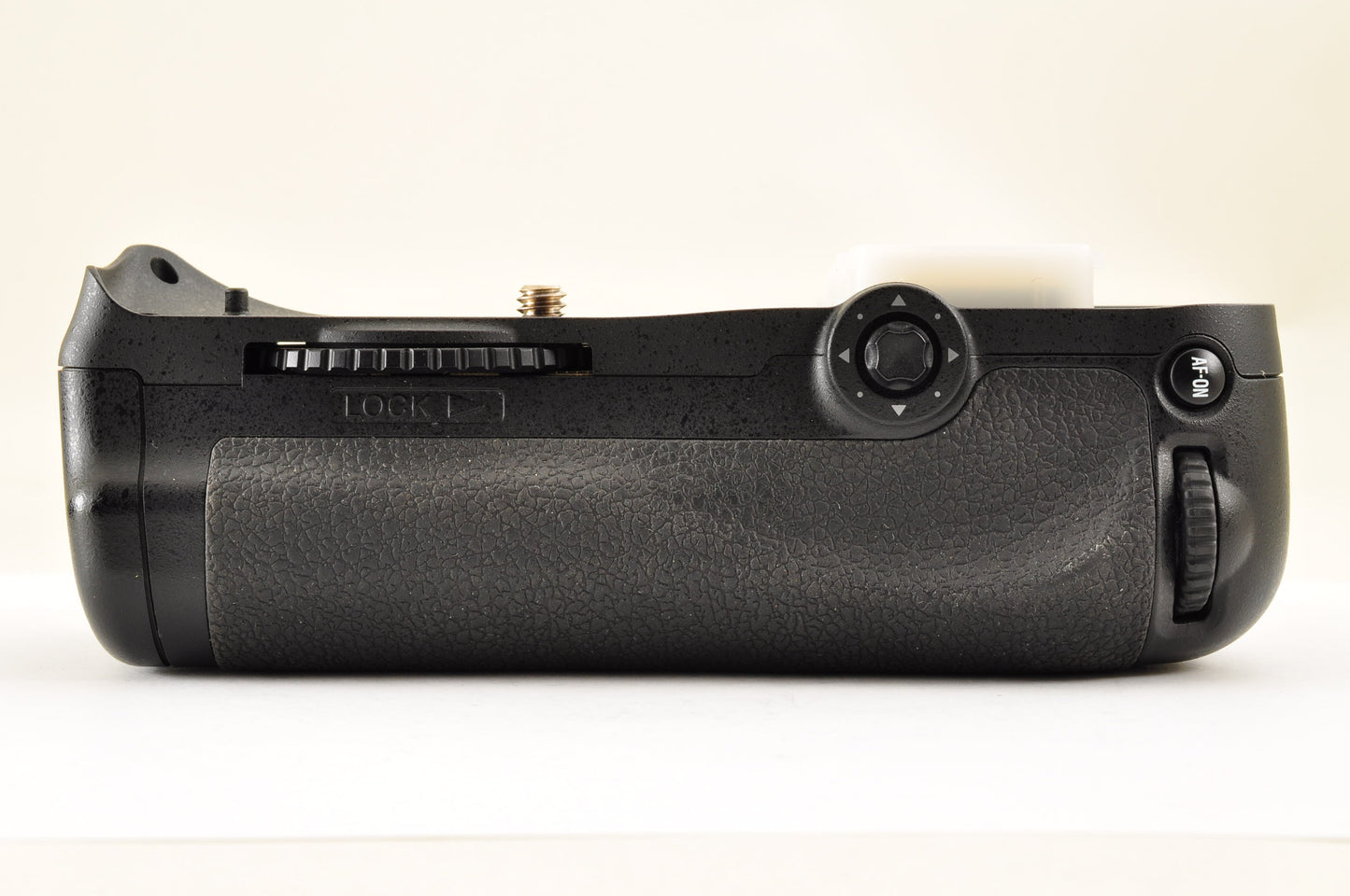 [US Duty Paid] Nikon MB-D10 for D300 D300s D700 Multi Power Battery Pack US Ship