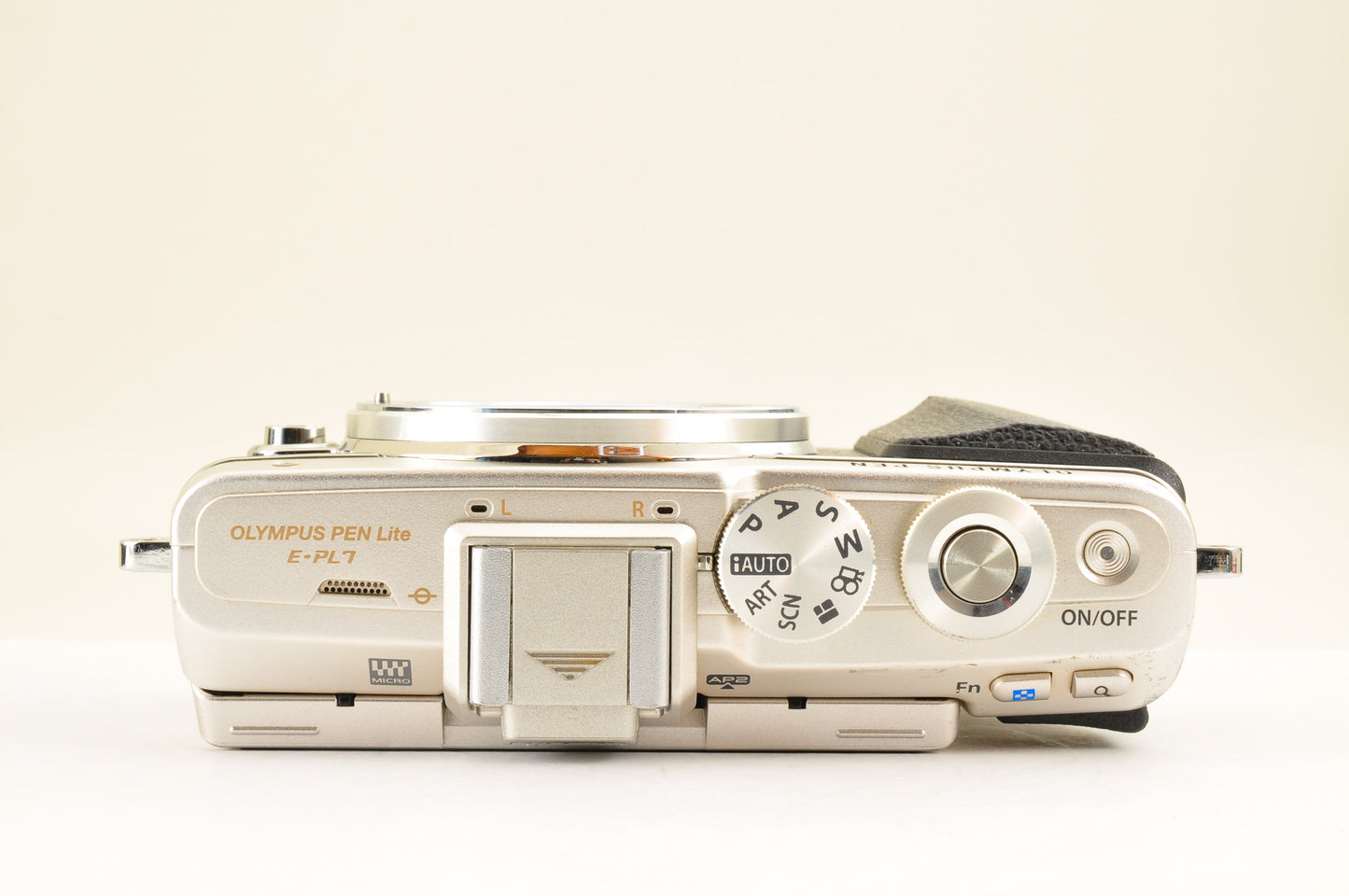 [Mint+ in BOX] OLYMPUS PEN E-PL7 Mirrorless Digital Camera 16.1MP W zoom Lens US