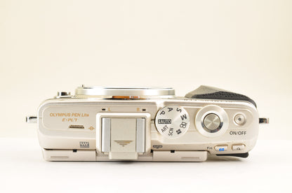 [Mint+ in BOX] OLYMPUS PEN E-PL7 Mirrorless Digital Camera 16.1MP W zoom Lens US