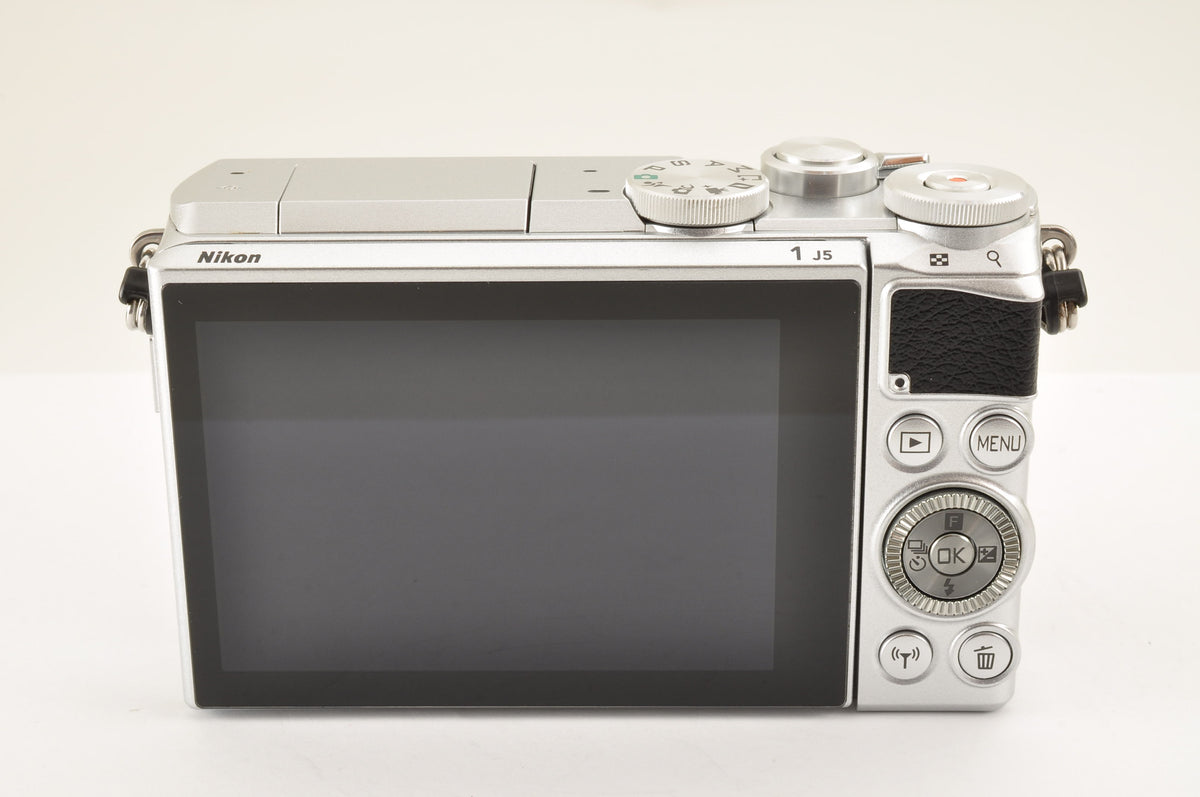 [Top Mint+ SC: 803] Nikon 1 J5 Silver W zoom kit 10-30mm & 30-110mm VR US Stock
