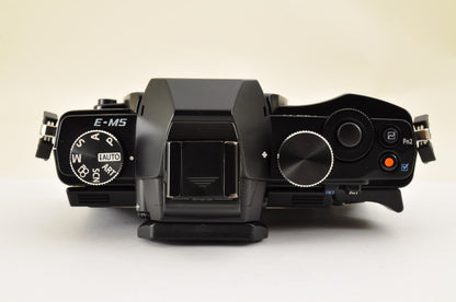 [Mint+++] OLYMPUS OM-D E-M5 Black Digital mirrorless w/ 12-50mm EZ Ship from US