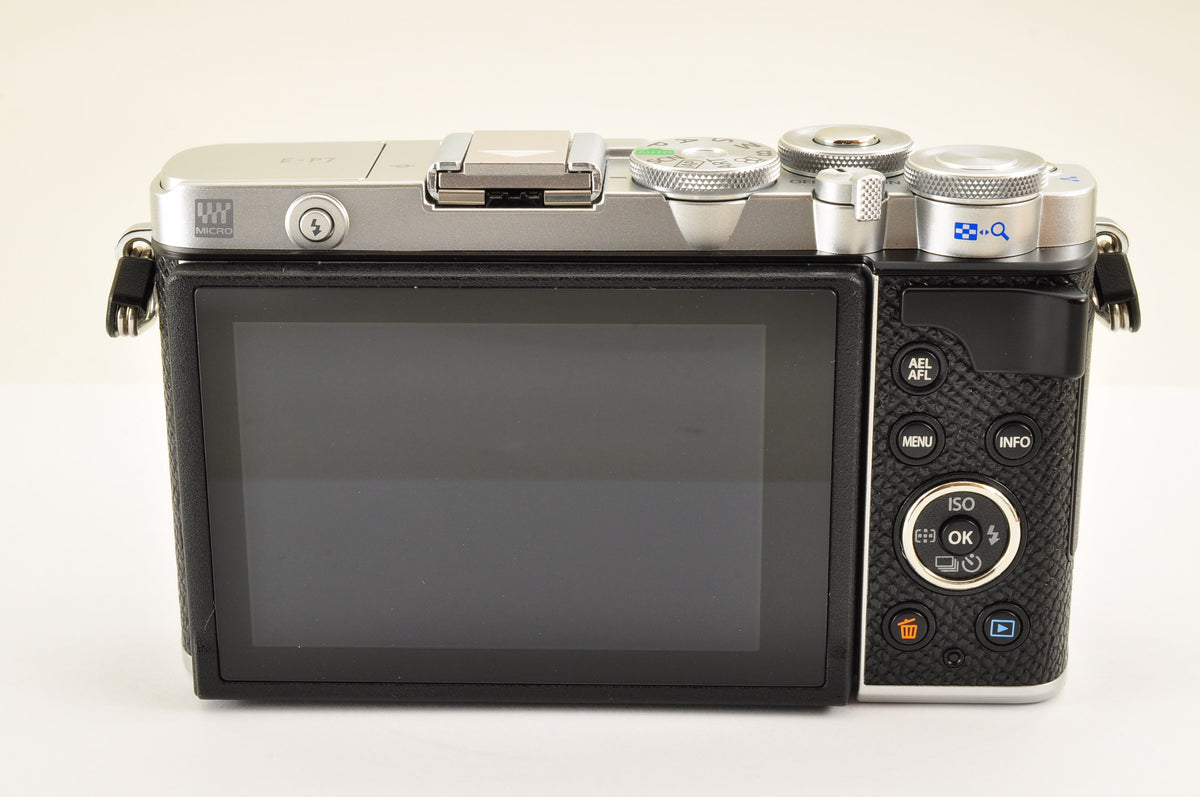 [Top Mint+] OLYMPUS PEN E-P7 Mirrorless Camera Silver W zoom lens Kit US Stock