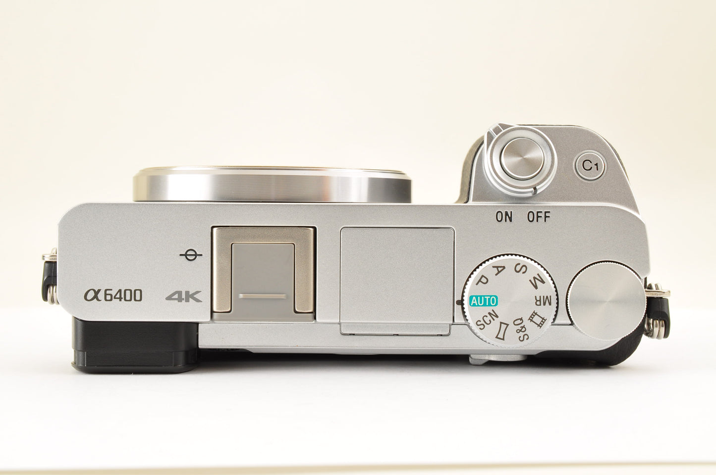 [Top Mint+ Count: 2004] Sony ILCE-6400Y a6400 Silver w/ SELP1650 SEL55210 USA