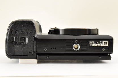 [Mint] SONY Alpha A6000 Mirrorless Camera Silver w/ SELP1650 & SEL16F28 USA