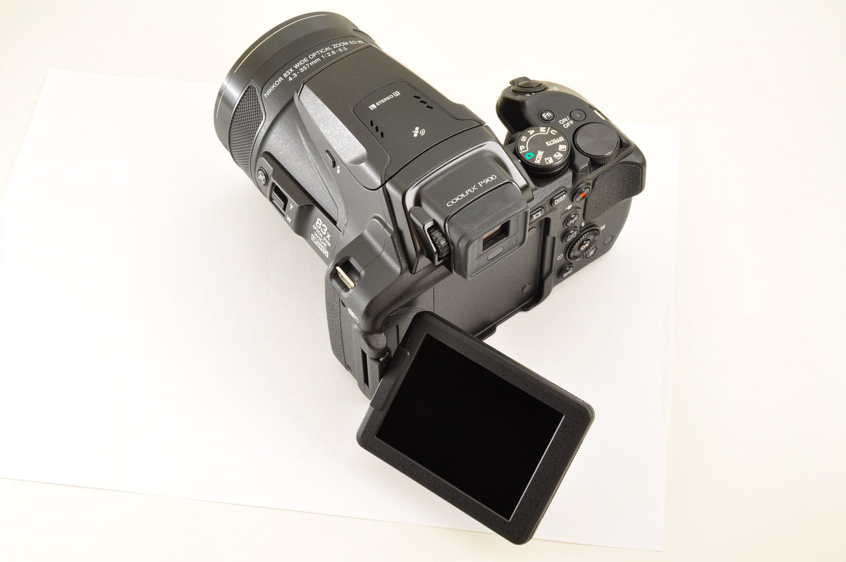 [Top Mint+] Nikon COOLPIX P900 Compact Digital Camera 16MP 83x Zoom US OR Stock