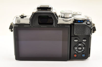 [Top Mint+ 105 Shot] Olympus OM-D E-M10 Mark III Silver 14-42 /40-150mm kit USA