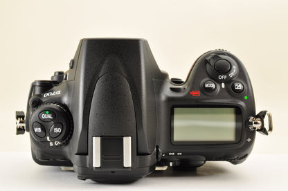 [Mint+++ SC: 6888] Nikon D700 12.1MP FX Digital SLR Camera Body Ship from US OR
