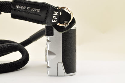 [Mint+++ SC:3038] Nikon 1 J5 Silver Double zoom Kit 10-30mm & 30-110mm US Ships