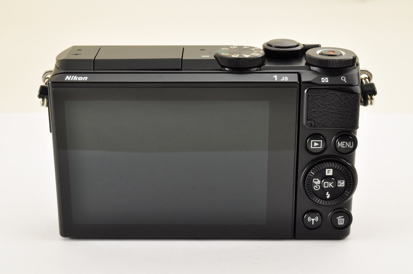 [Mint+ SC: 22229] Nikon 1 J5 Black Double Zoom Kit 10-30mm PD 30-110mm US Ships